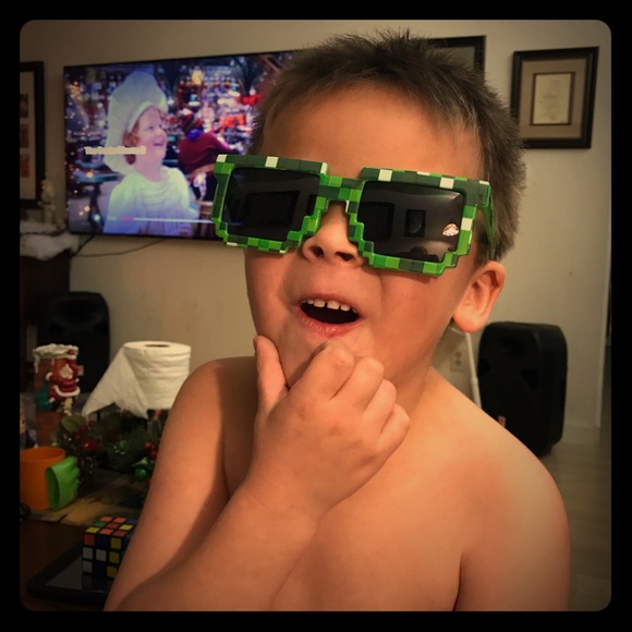 Meet your Posher, Mandy - Picture 1 of 1